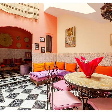 Jolie Maison/riad 6 pers dans un cadre familial Marrakesh Exterior foto