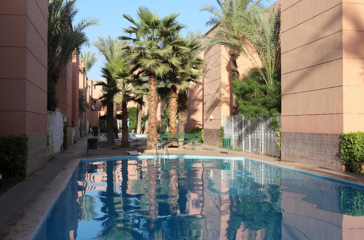 Jolie Maison/riad 6 pers dans un cadre familial Marrakesh Exterior foto