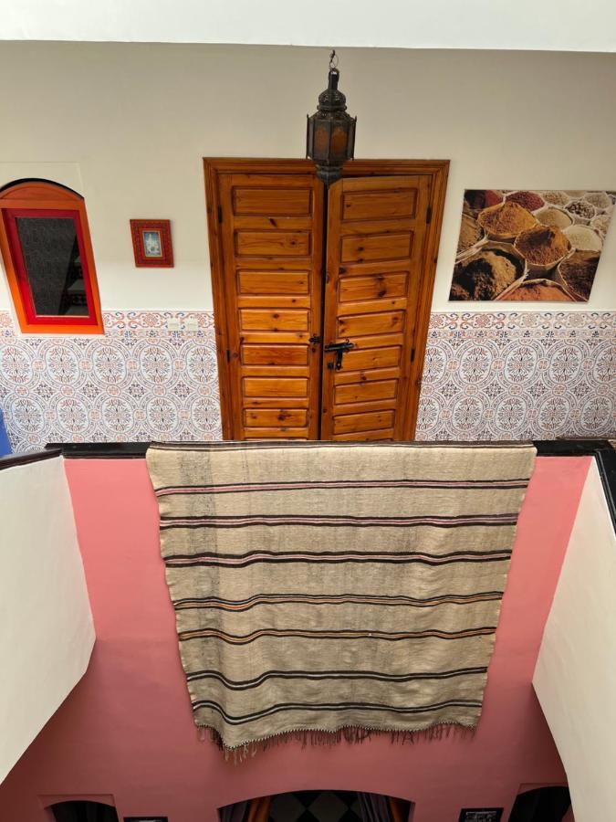 Jolie Maison/riad 6 pers dans un cadre familial Marrakesh Exterior foto